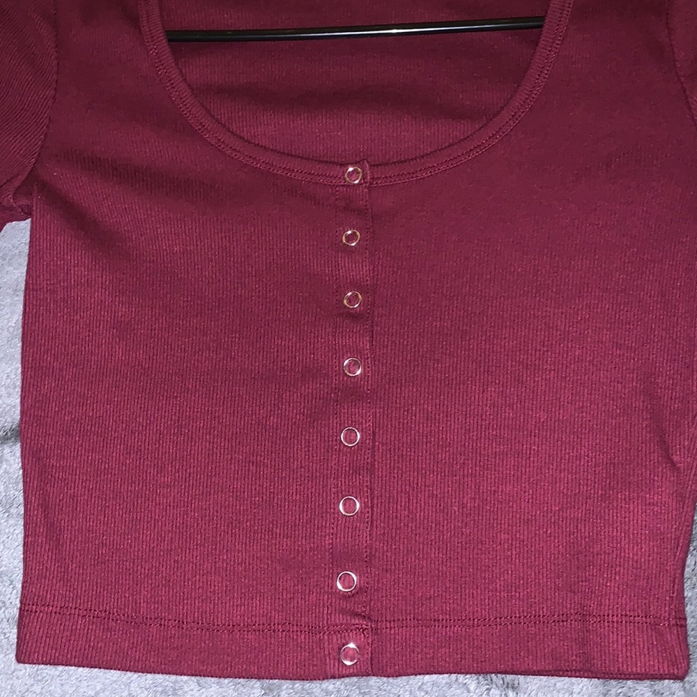maroon Long sleeve - Picture 2 of 3
